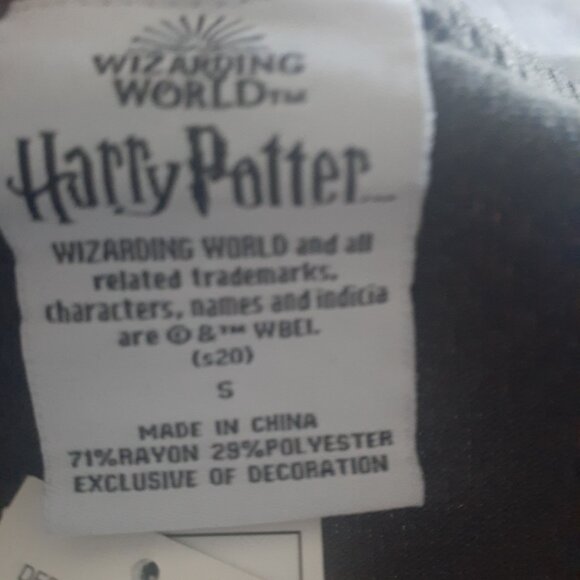 Harry Potter Gryffindor Girls Cardigan - Picture 5 of 7